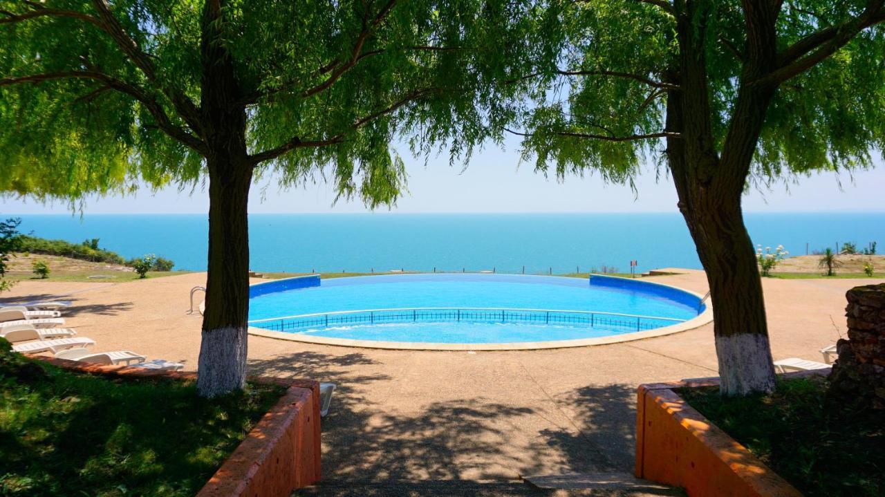 Морски Апартаменти Джулай Морнинг - July Morning Sea View Apartments Kavarna Bagian luar foto