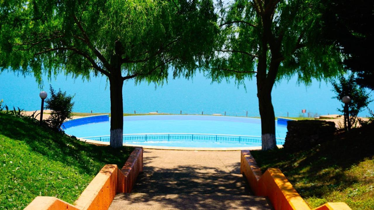Морски Апартаменти Джулай Морнинг - July Morning Sea View Apartments Kavarna Bagian luar foto