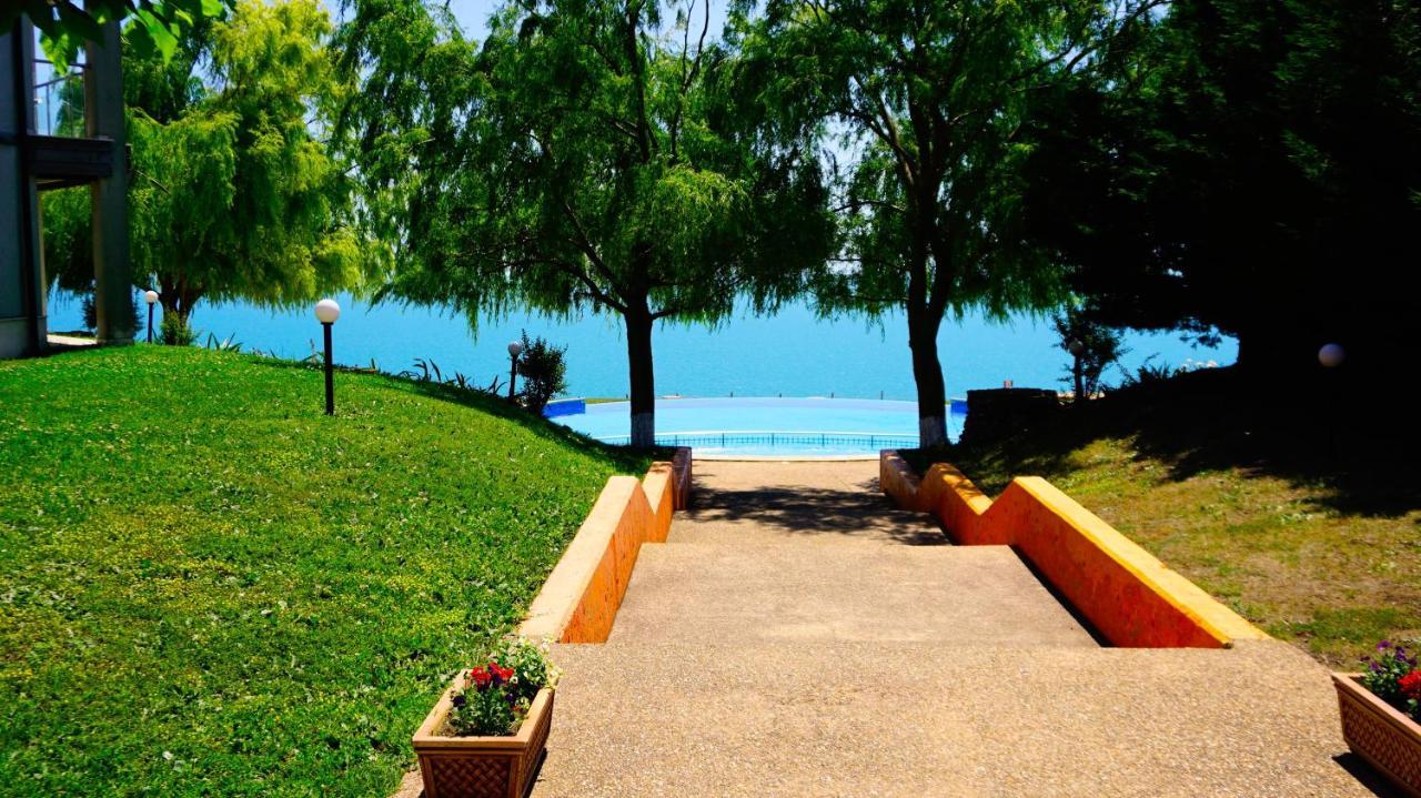 Морски Апартаменти Джулай Морнинг - July Morning Sea View Apartments Kavarna Bagian luar foto