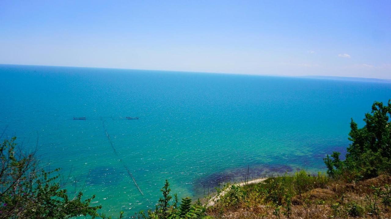 Морски Апартаменти Джулай Морнинг - July Morning Sea View Apartments Kavarna Bagian luar foto