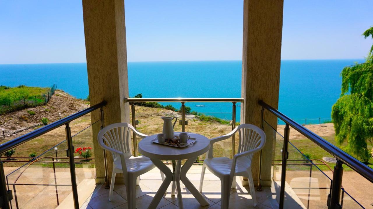 Морски Апартаменти Джулай Морнинг - July Morning Sea View Apartments Kavarna Bagian luar foto