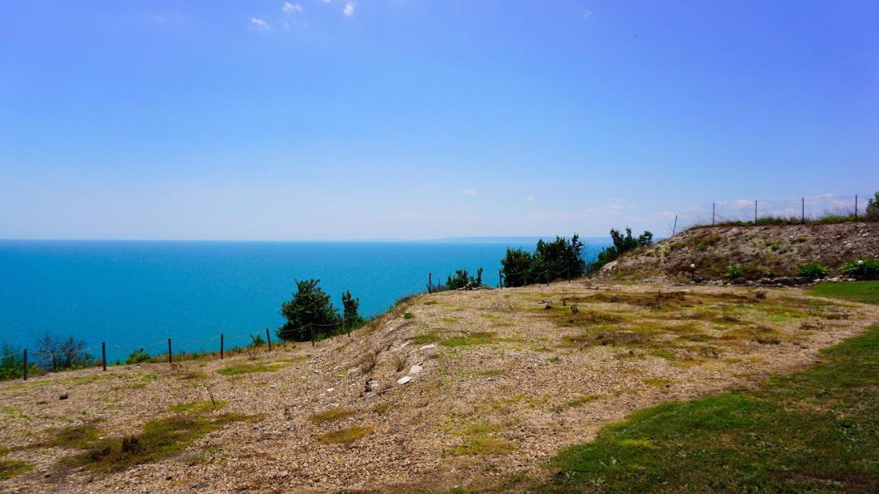 Морски Апартаменти Джулай Морнинг - July Morning Sea View Apartments Kavarna Bagian luar foto