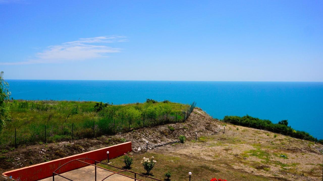 Морски Апартаменти Джулай Морнинг - July Morning Sea View Apartments Kavarna Bagian luar foto