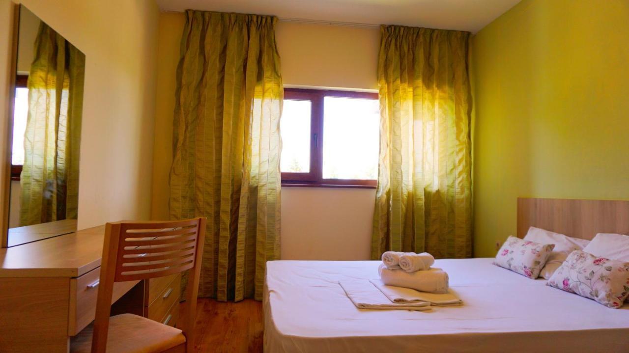 Морски Апартаменти Джулай Морнинг - July Morning Sea View Apartments Kavarna Bagian luar foto