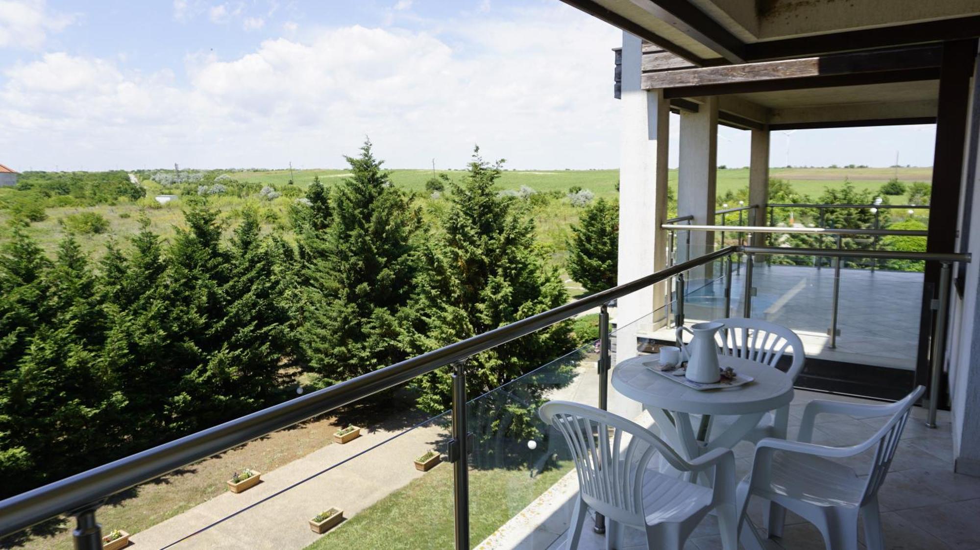 Морски Апартаменти Джулай Морнинг - July Morning Sea View Apartments Kavarna Ruang foto